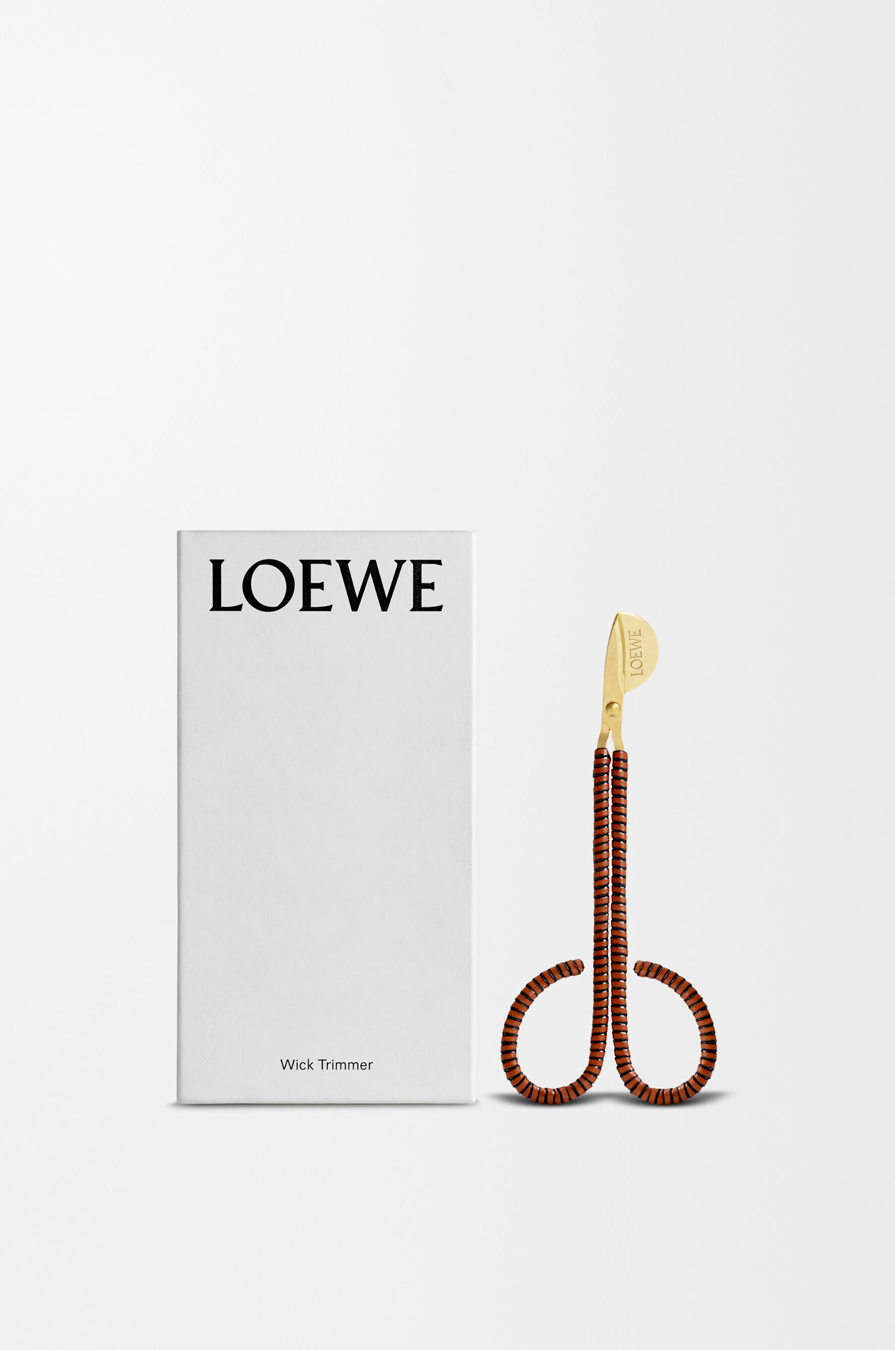 Wick Trimmer | LOEWE Perfumes
