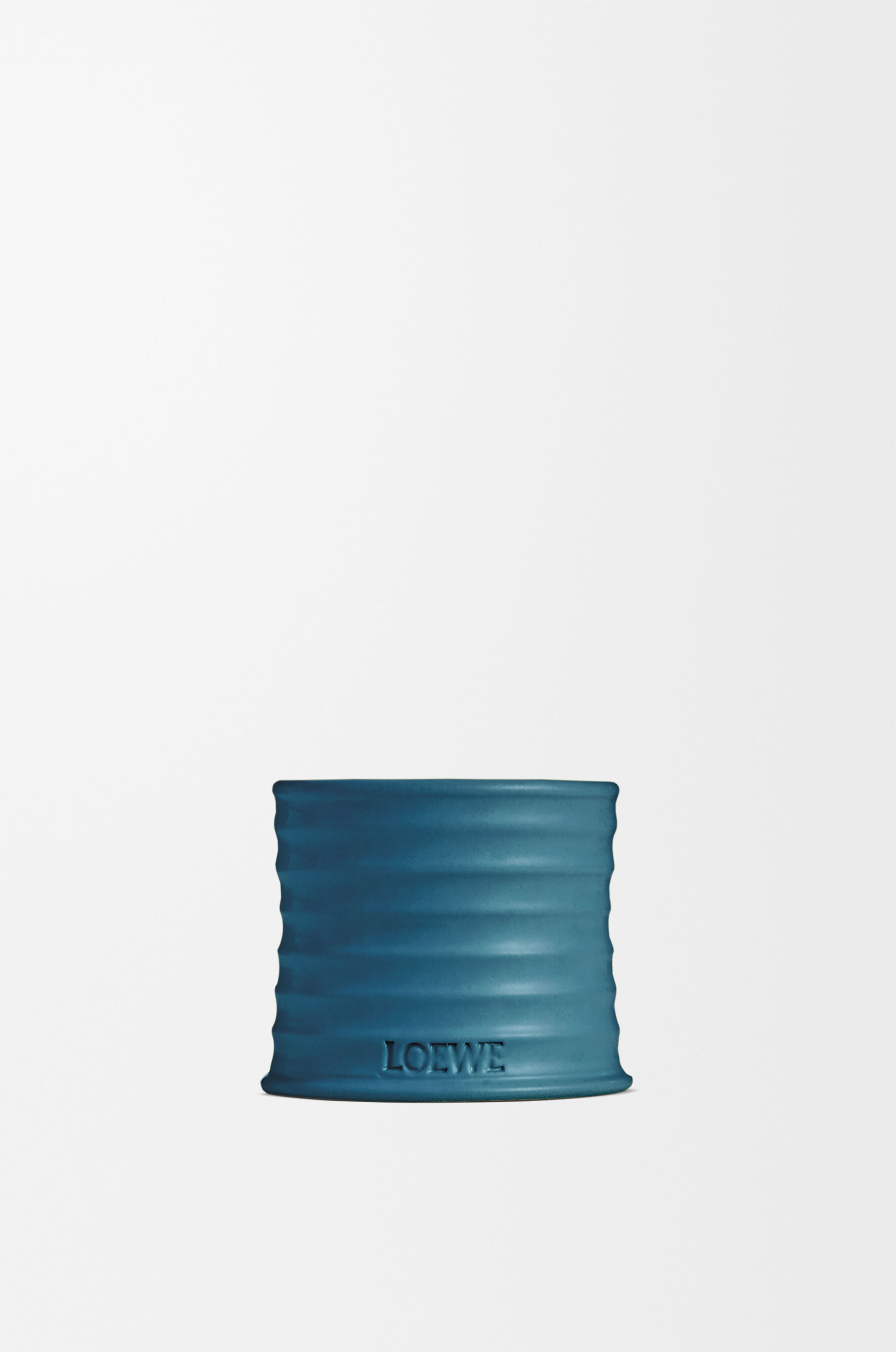 センティッドキャンドルをお選びください | LOEWE Perfumes