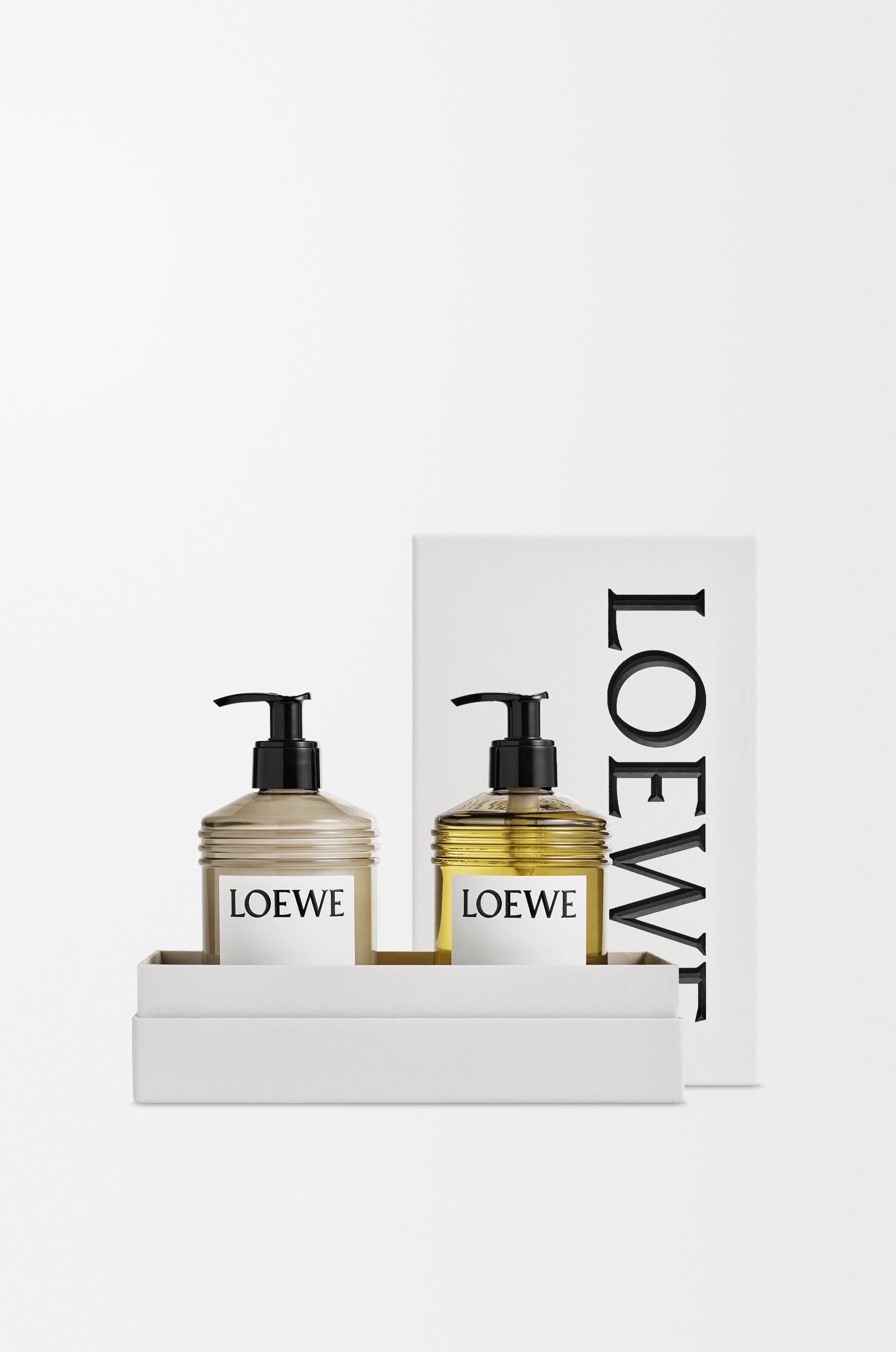 今すぐ購入 LOEWE Perfumes カスタマイズギフトセット | ロエベ パルファム