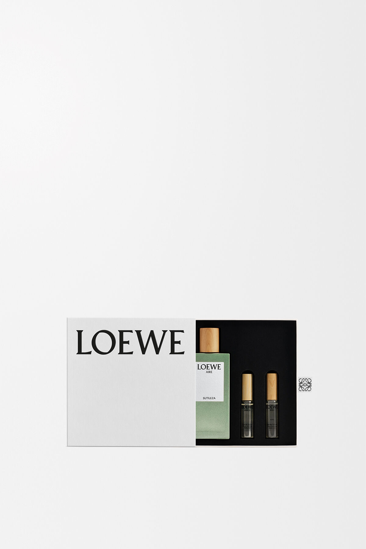 LOEWE AIRE 香水 100ML ショッピングバッグ付き 今すぐ購入 LOEWE Aire Sutileza EDT 100ml ギフトセット | ロエベ