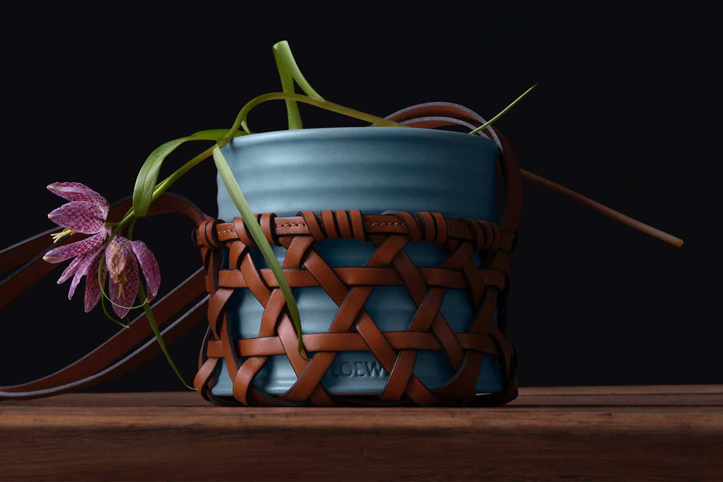 LOEWE Perfumes - The Candle Basket